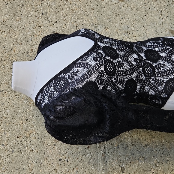 black lace bodysuit - Picture 4 of 14
